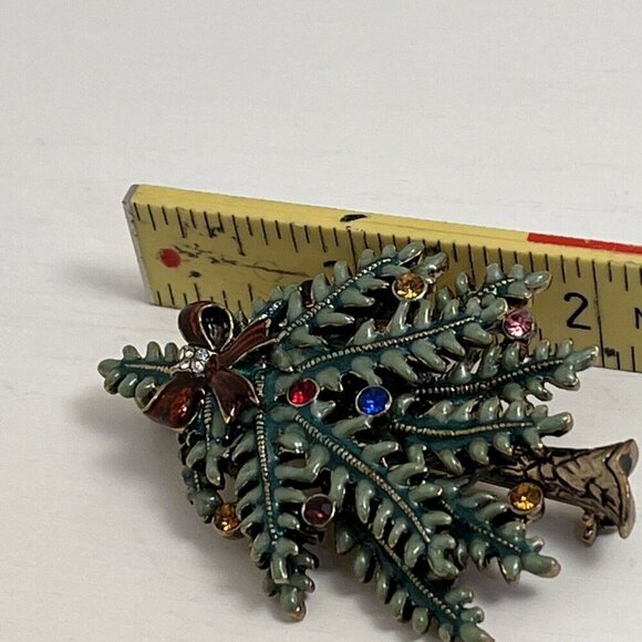 AVON Christmas Tree pin Brooch Enamel Rhinestones 1st Annual Holiday 2004 2.25” - Picture 11 of 12